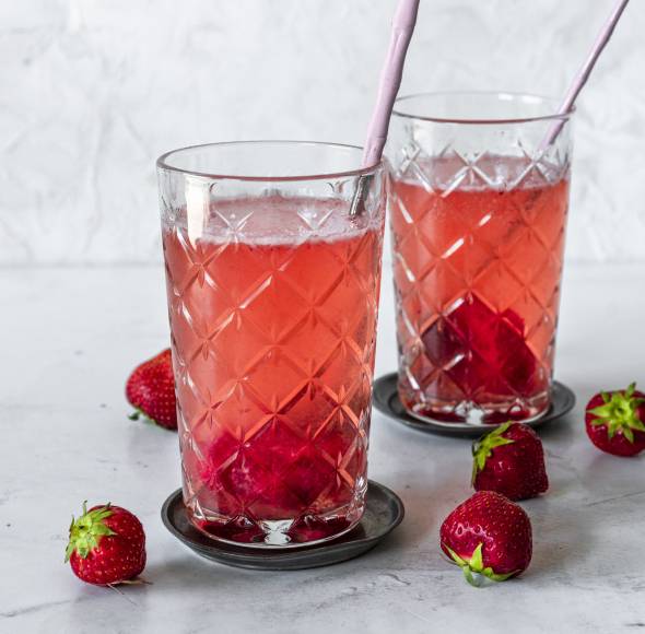 Erdbeer-Aperitif mit Sekt