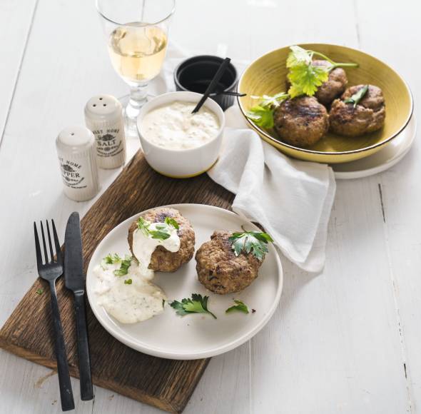 Frikadellen vom Blech mit Remoulade