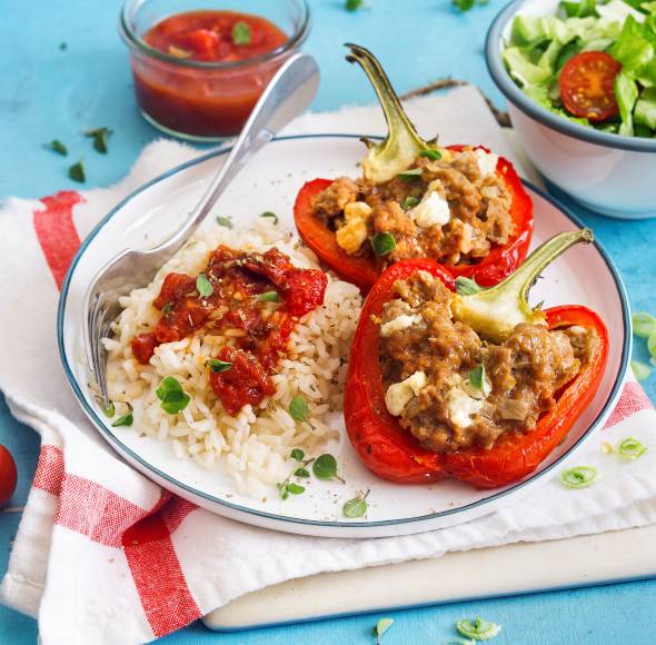 Gefüllte Paprika mit Hackfleisch und Feta