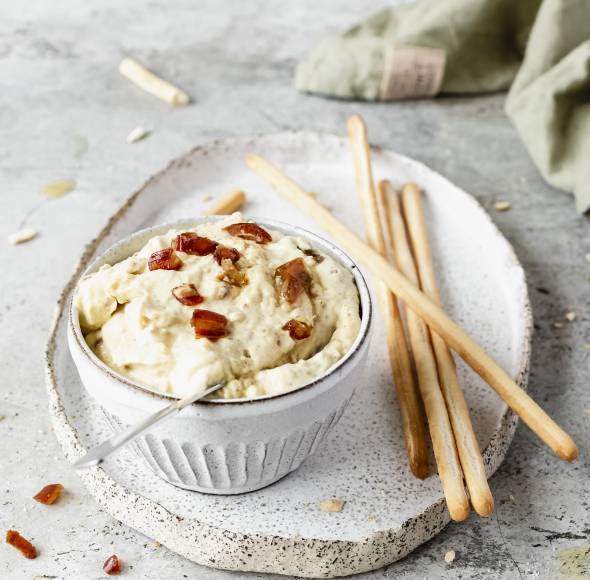 Honig-Senf-Dip mit Schmand