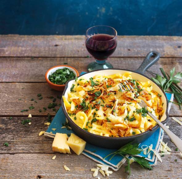 Käsespätzle mit gerösteten Zwiebeln