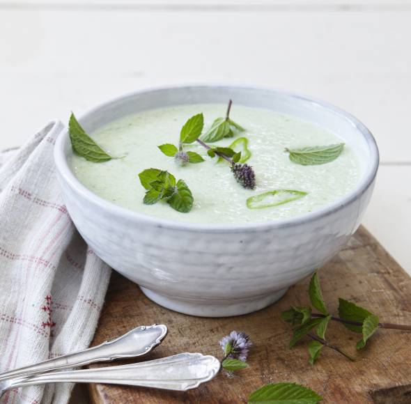 Kalte Gurkensuppe