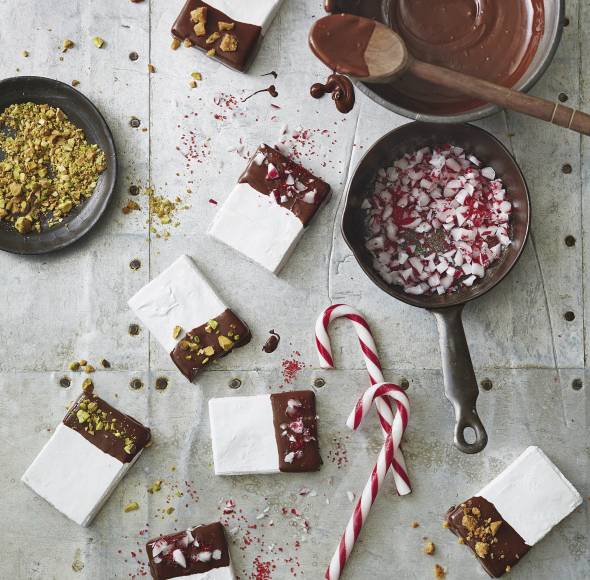 Marshmallow-mit-Schokoglasur