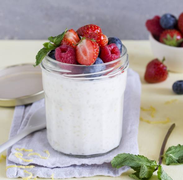 Milchreis mit Skyr und Beeren