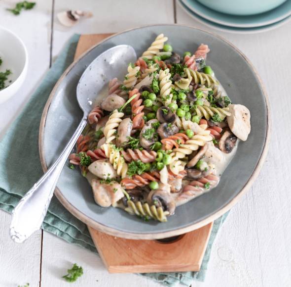 Nudelpfanne mit Hähnchen und Gemüse