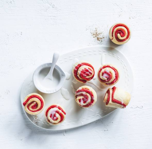 Rot-weiße Weihnachtsschnecken