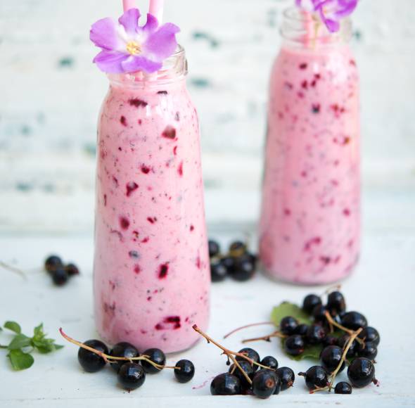 Schwarze-Johannisbeer-Smoothie