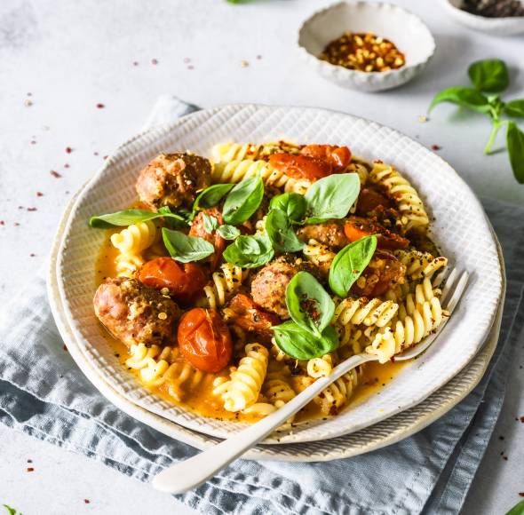 Spirelli Toskana mit Salsicce-Brätbällchen