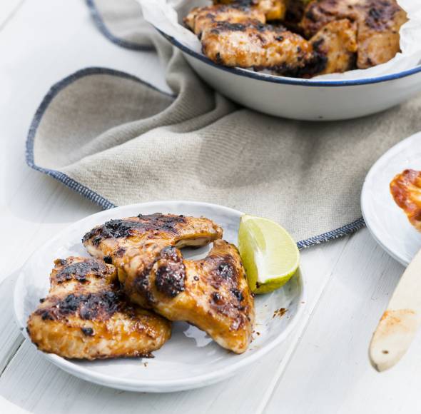 Zweierlei marinierte Chickenwings