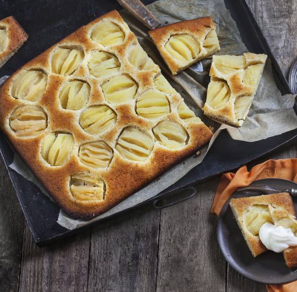 Apfelkuchen mit Grieß
