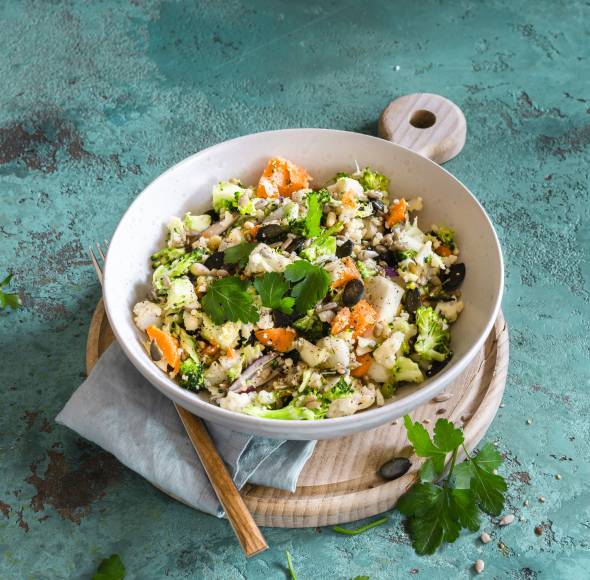 Blumenkohl-Brokkoli-Salat mit Zitronendressing