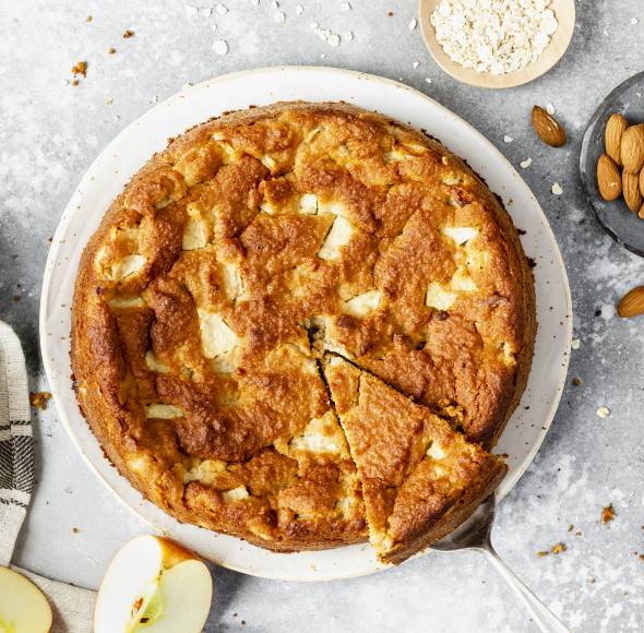 Extra saftiger und veganer Apfelkuchen ohne Zucker
