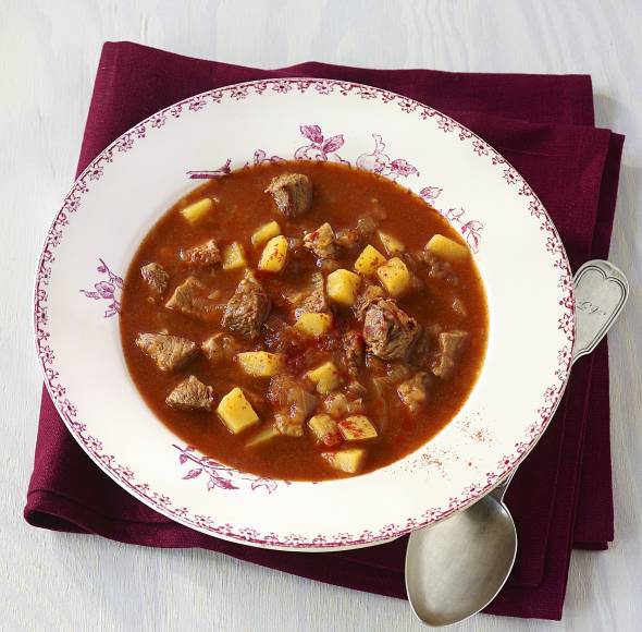 Kartoffel-Gulasch-Suppe