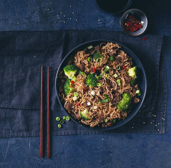 Ramen Stir Fry mit Rindfleisch