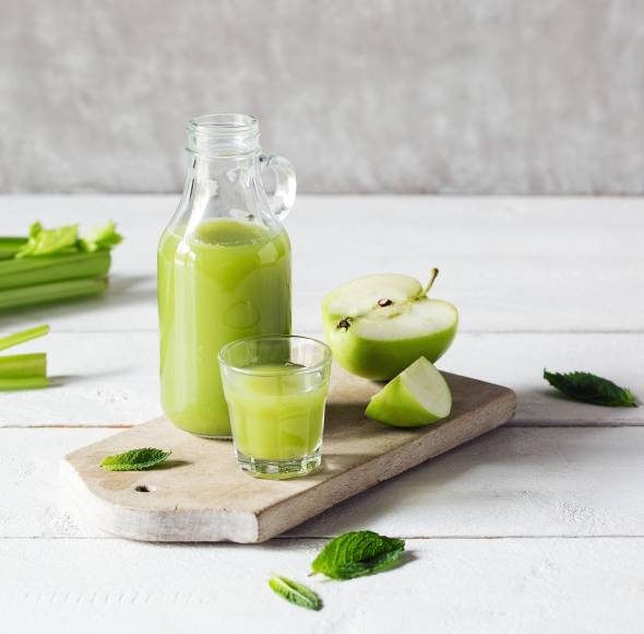 Sellerie-Apfel-Shot