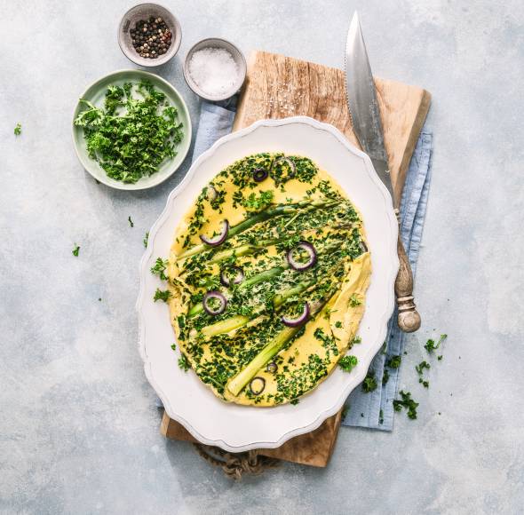 Spargel-Kräuter-Omelett