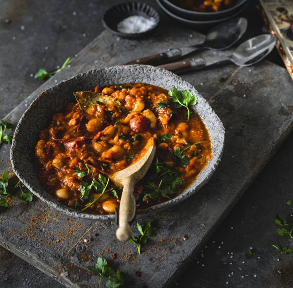 Weiße Riesenbohnen in Tomatensoße