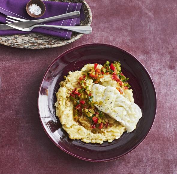 Kabeljau mit Sellerie-Kartoffel-Stampf und Paprika-Salsa