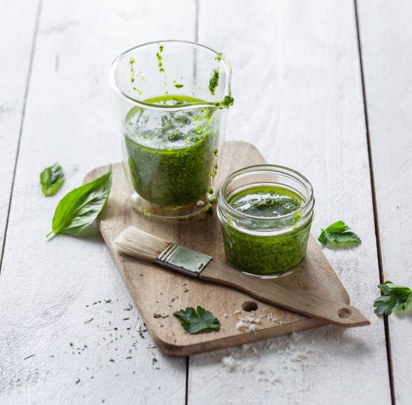 Kräuter-Pesto-Marinade