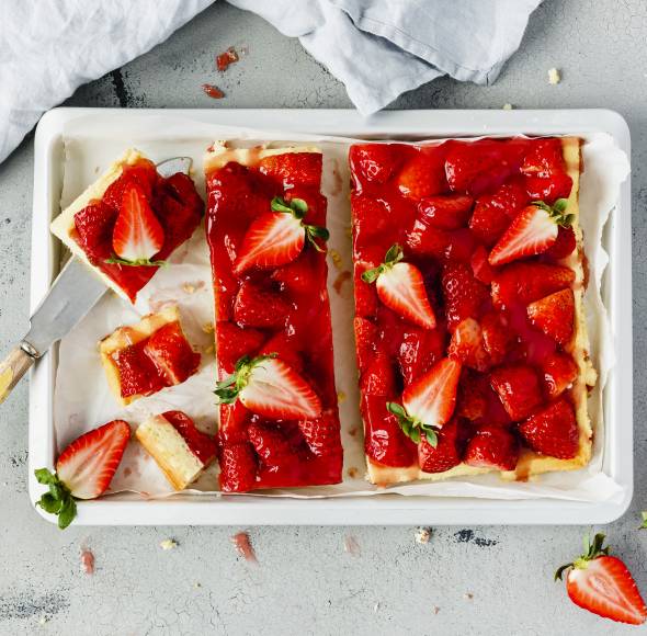Schneller Erdbeerkuchen vom Blech