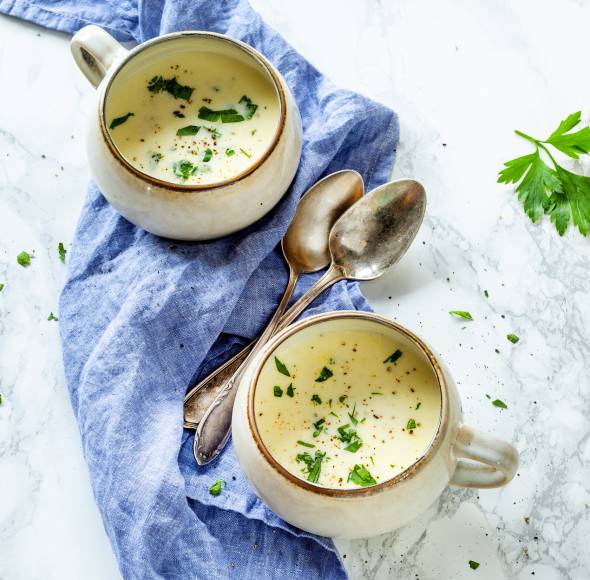 Spargelcremesuppe aus Spargelresten