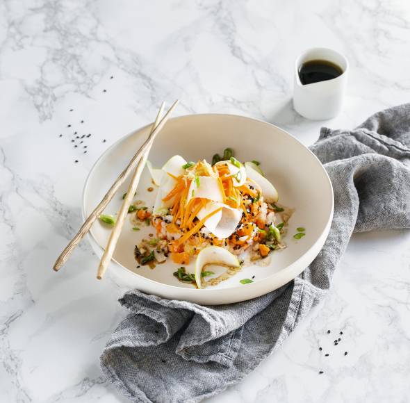 Asiatischer Karotten-Kohlrabi-Salat