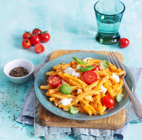 Makkaroni „Tomate-Mozzarella“