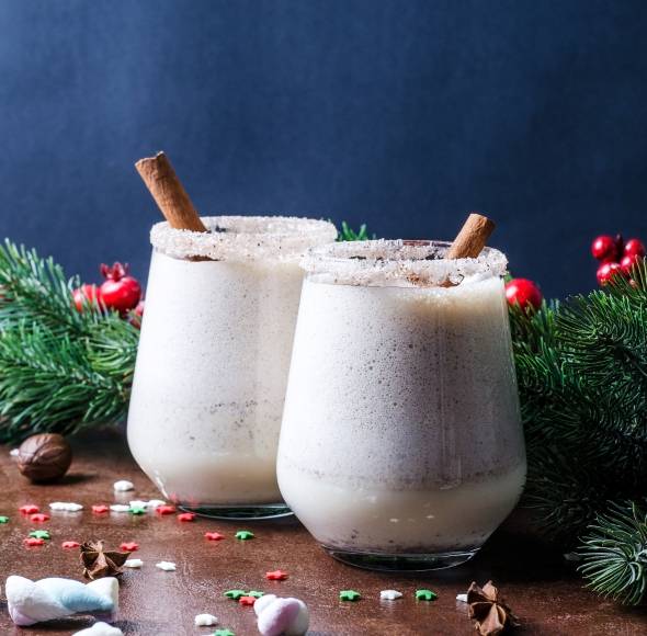 Heiße Oma – Milch mit Eierlikör