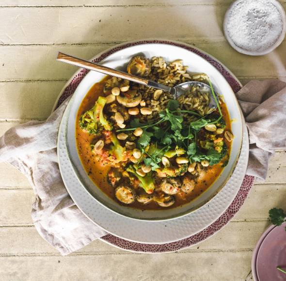 Scharfes Gemüsecurry mit Vollkornreis