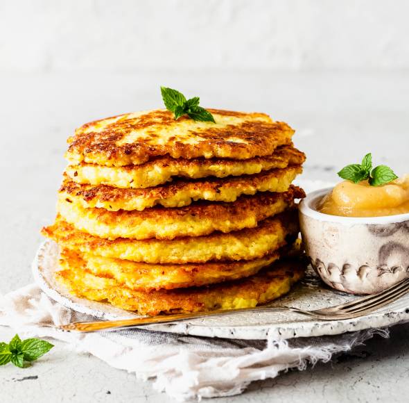 Kartoffelpuffer mit Apfelmus