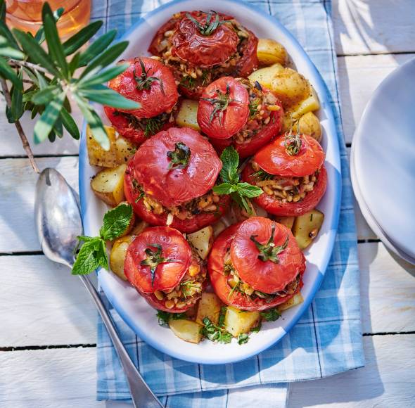Gefüllte Tomaten auf griechische Art