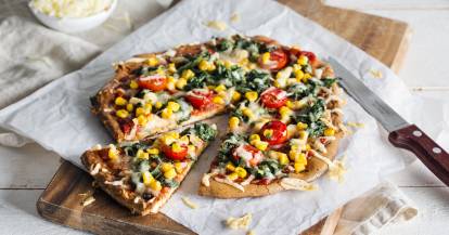 Low Carb Pizza mit Käseboden