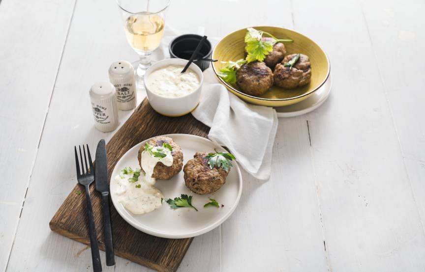 Frikadellen vom Blech mit Remoulade