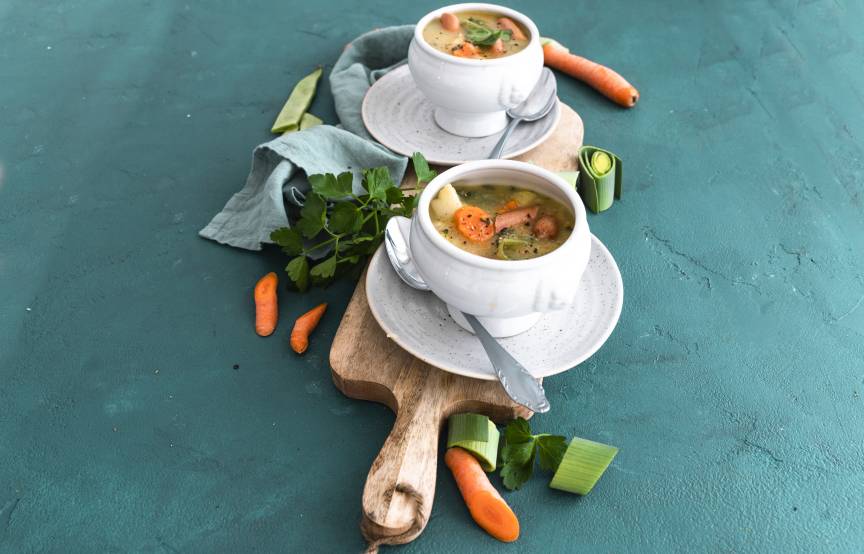 Gemüseeintopf mit Wiener Würstchen