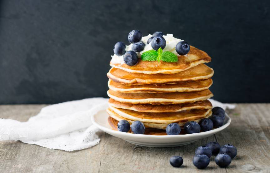 Low-Carb-Pfannkuchen mit Mascarponecreme