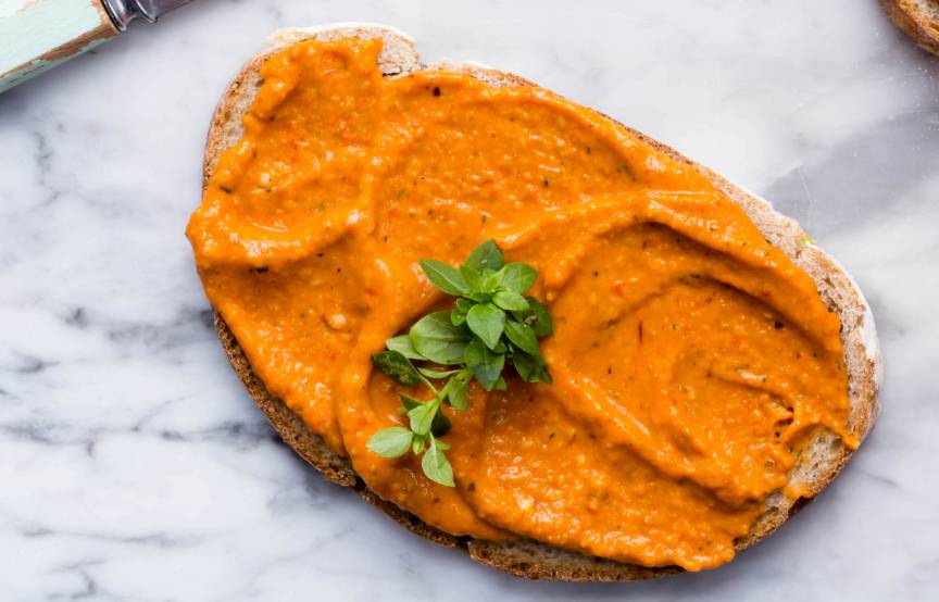 Rotes Röstpaprika-Pesto