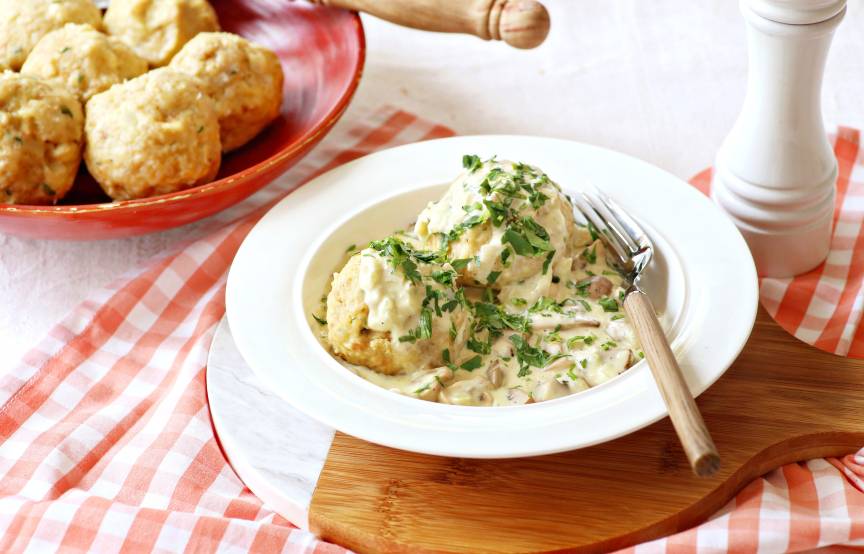 Semmelknödel mit Pilzrahm