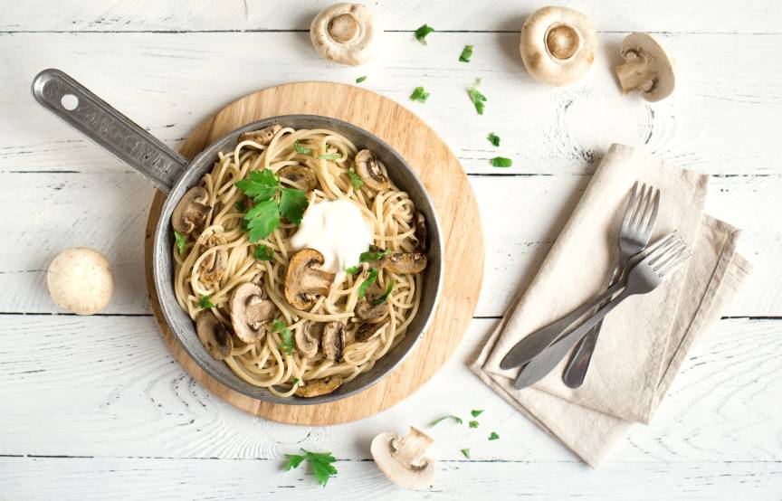 Spaghetti in Champignon-Rahmsoße