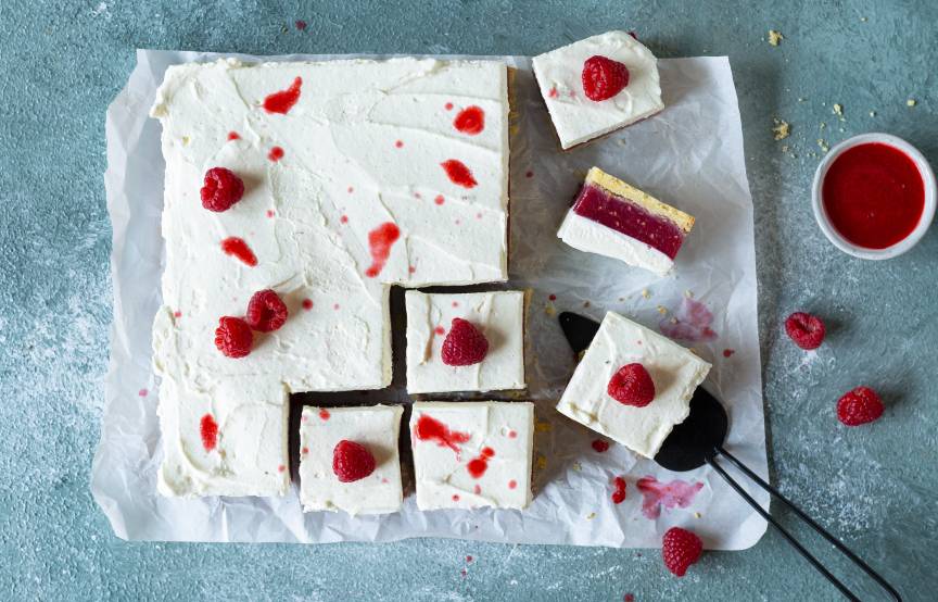 Himbeerwolke vom Blech