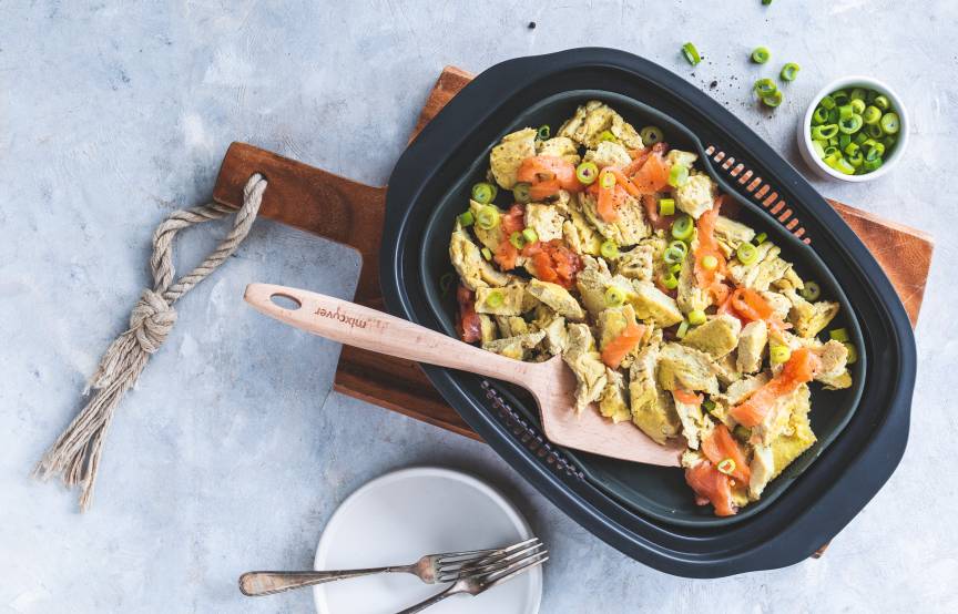 Rührei mit Lachs aus dem Dampfgaraufsatz