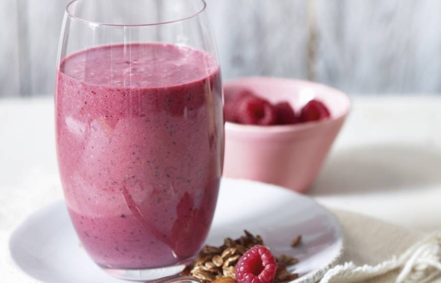 Beerensmoothie mit Mandeln