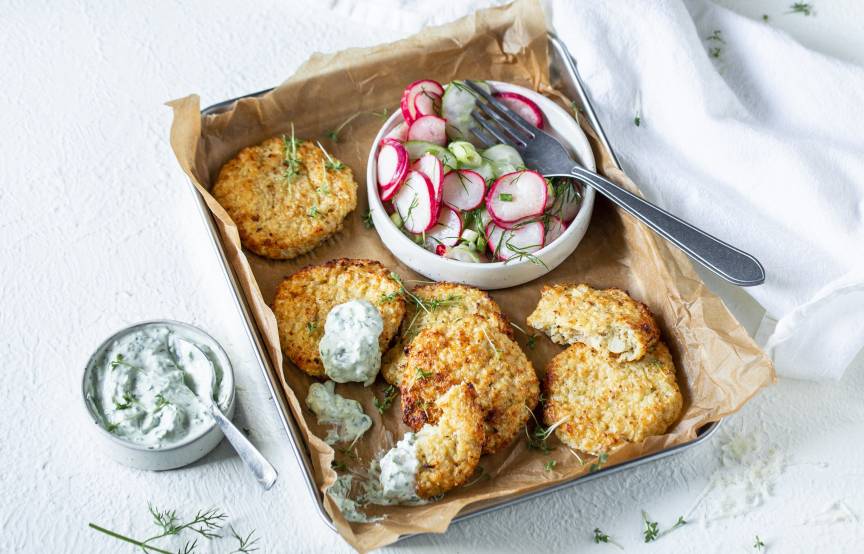 Blumenkohl-Käse-Puffer mit Quark