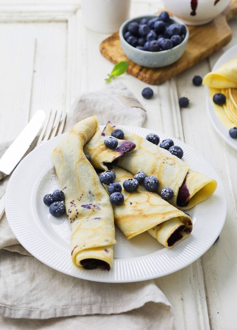 Eierpfannkuchen mit Blaubeersoße