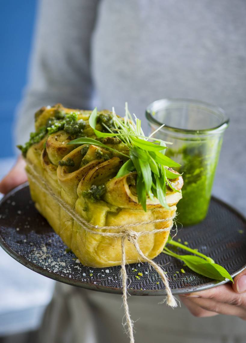 Fächerbrot mit Bärlauchpesto