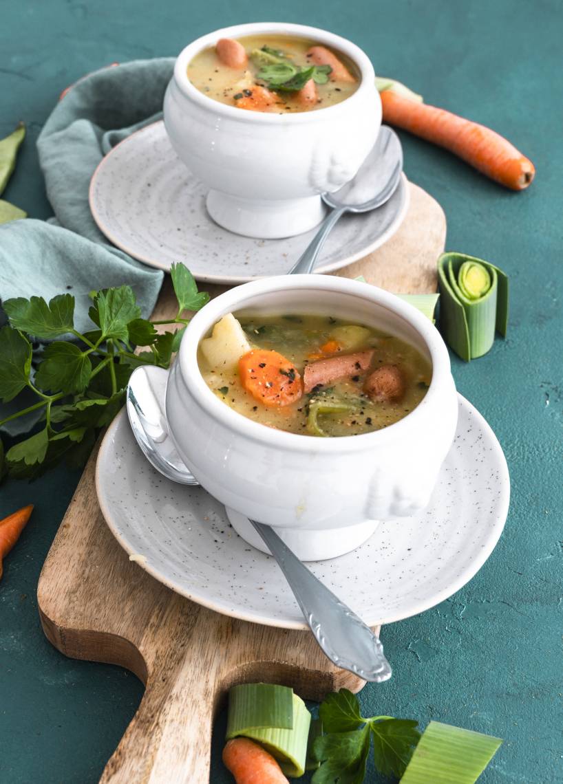 Gemüseeintopf mit Wiener Würstchen