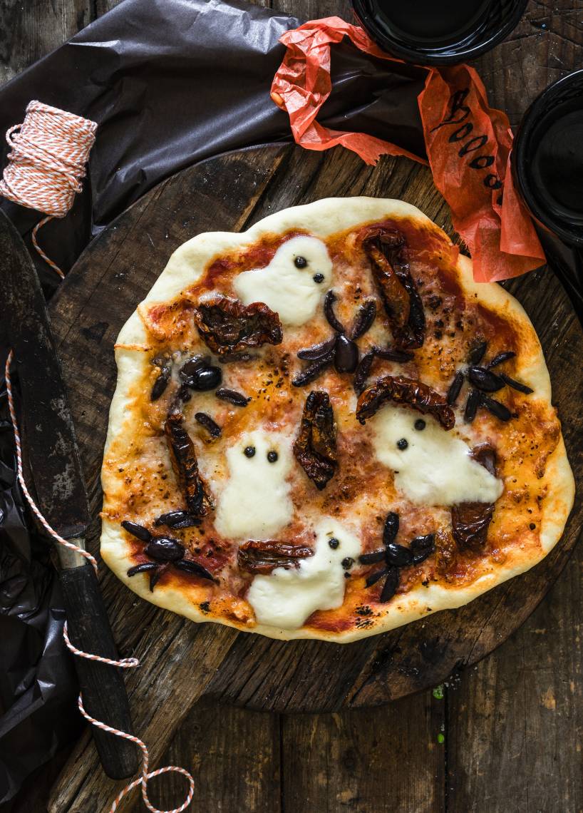 Halloween Pizza mit dem Monsieur Cuisine