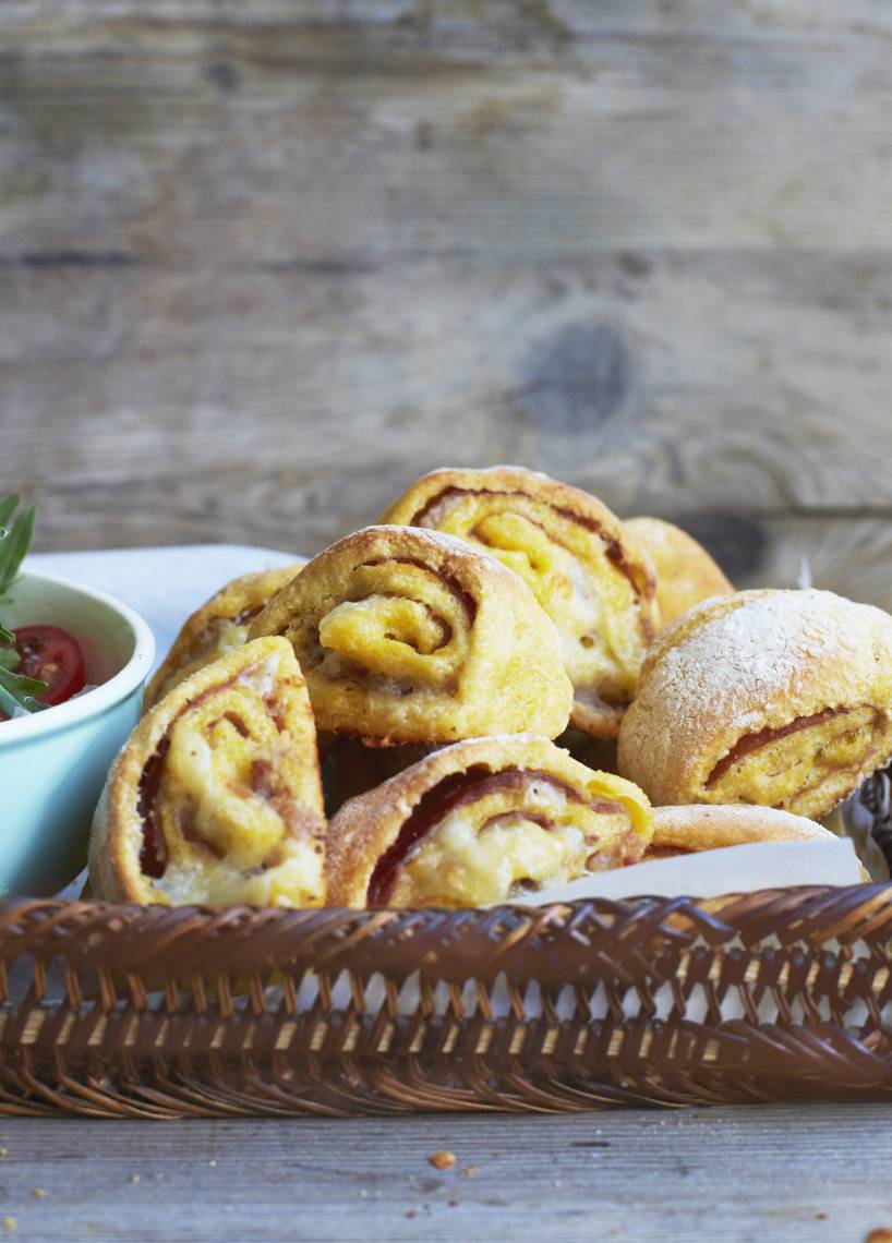 Pizzabrötchen mit Schinken
