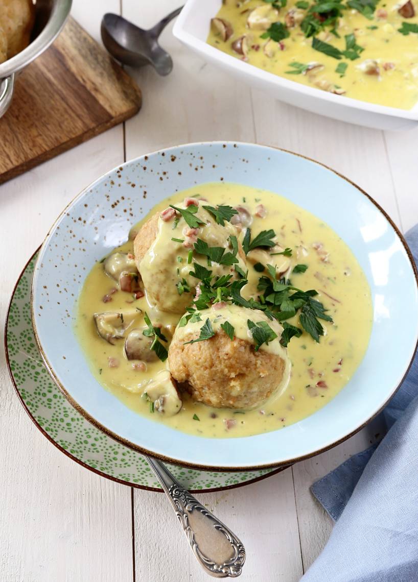 Rahm-Champignons mit Semmelknödeln