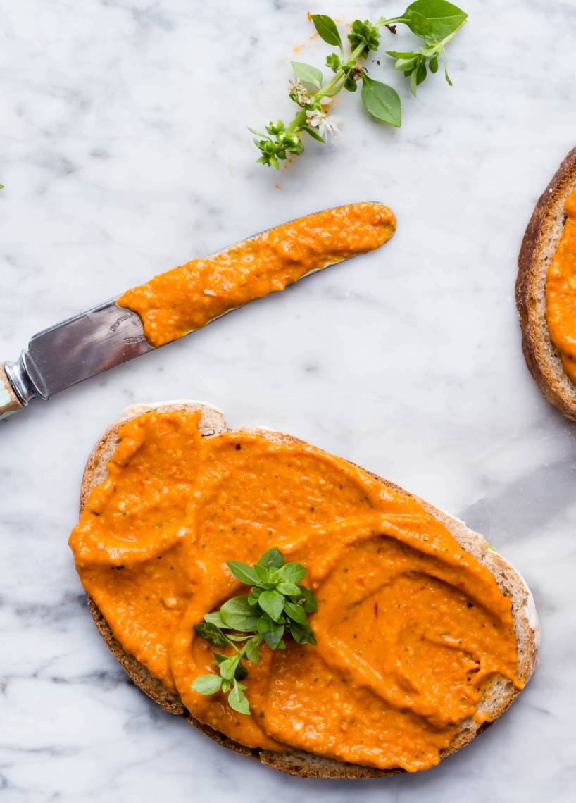 Rotes Röstpaprika-Pesto