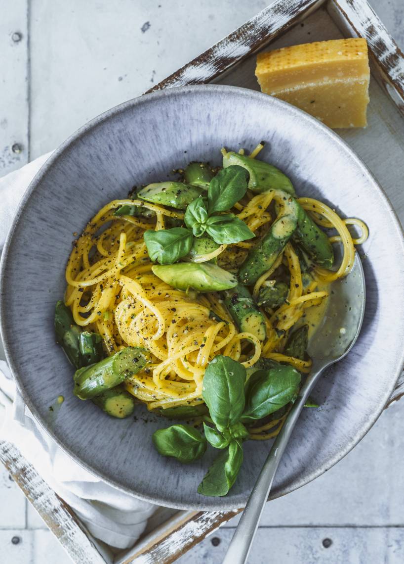 Spaghetti mit Spargel-Carbonara